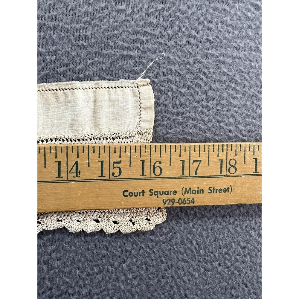 Vintage Handmade Cream Lace Trim Scalloped Edge Geometric Diamond 16x4 Inch